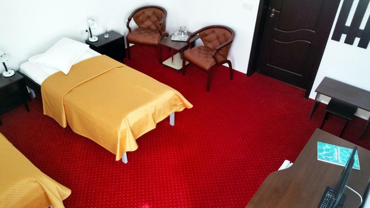 Hotel Teilor Caciulata Luaran gambar